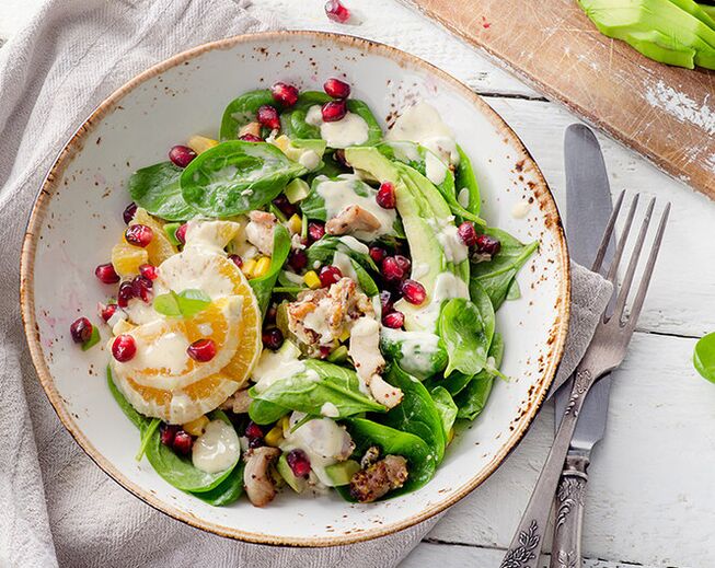 Pratos de vegetais e frutas
